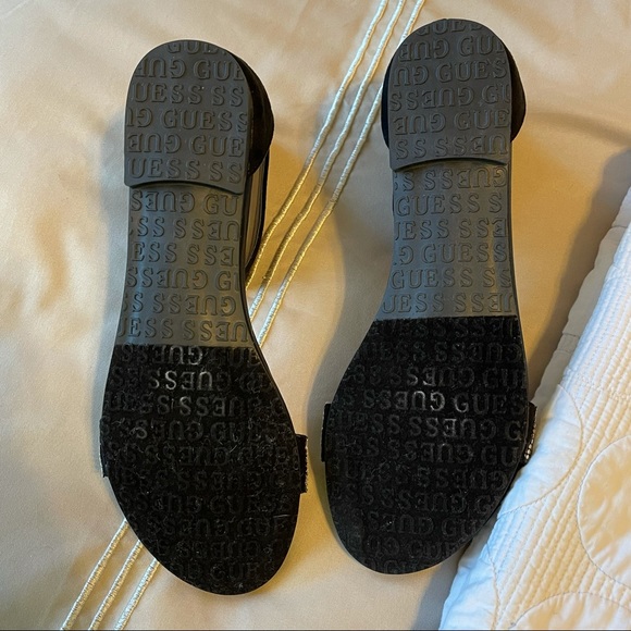 GUESS Nikki Double-Strap Flat Sandals NWOT Sz 8.5 - Picture 15 of 16